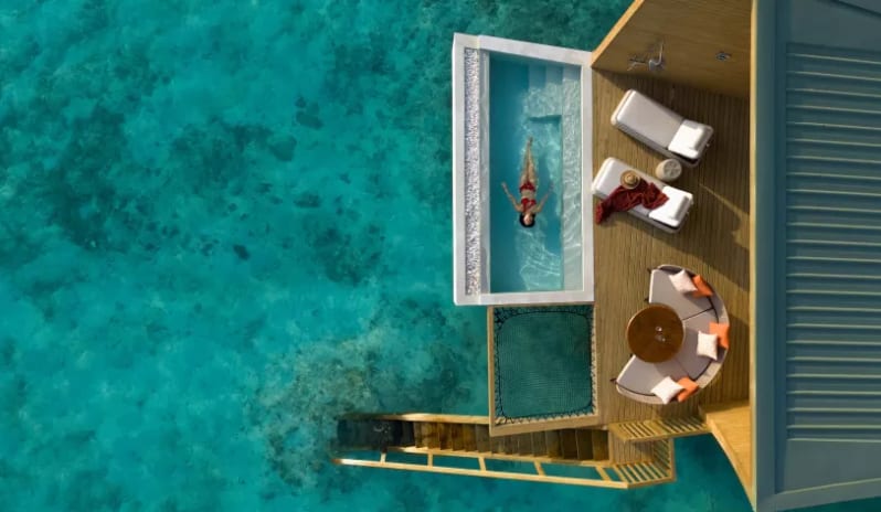 indian-ocean-holidays-maldives-centara-mirage-lagoon-maldives-mirage-overwater- sunrise-pool-villa
